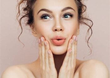 Your Ultimate Guide to Skinimalism Beauty