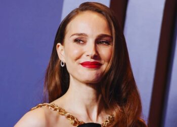 Beyond the Red Carpet: Pro Makeup Secrets Revealed